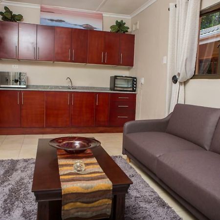 Dyna Guest House Durban Zewnętrze zdjęcie